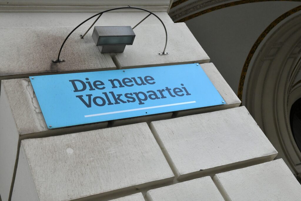 Österreich Koalitionsverhandlungen EU: Politiker bei Koalitionsverhandlungen in Österreich diskutieren über EU-Politik