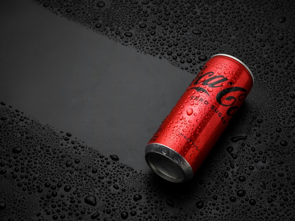 Rückrufaktion von Coca-Cola-Produkten in Belgien, Luxemburg und den Niederlanden aufgrund erhöhter Chloratwerte.
