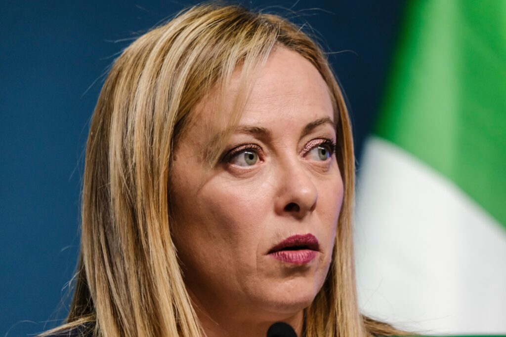 Gespräche zwischen Italien und SpaceX über die Nutzung von Starlink für die nationale Telekommunikationssicherheit.