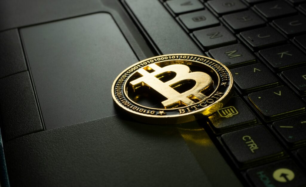 Bybit Hack Sicherheitslücke: Bybit Hack: Cyberkriminelle entwenden 401.346 ETH durch Sicherheitslücke