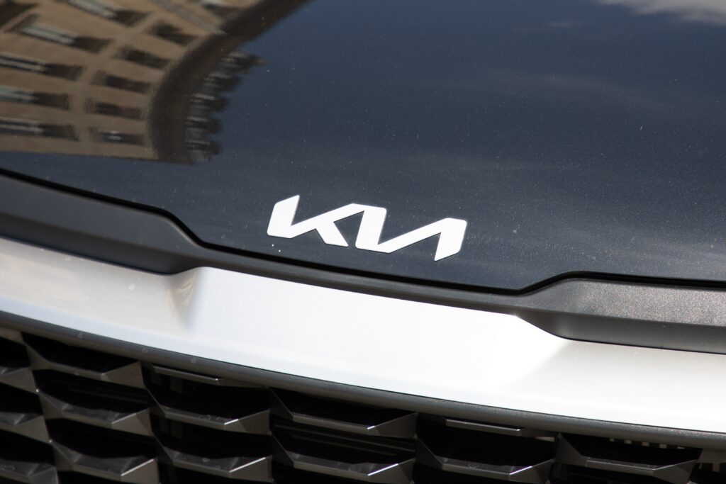 Kia Motors wird von indischen Zollbehörden wegen Millionen-Steuerforderung und möglicher Steuerhinterziehung beschuldigt.